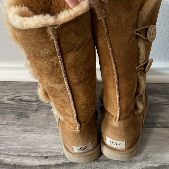 Ugg Bailey Button Triplet Boot Chestnut - Picture 6 of 9